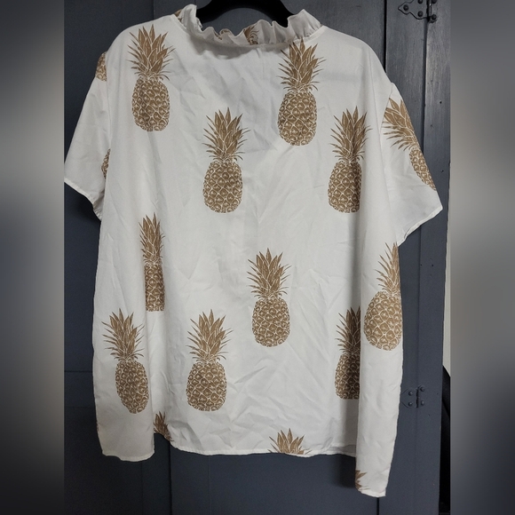 White Polyester Blend Shirt with Pineapple Print and Ruffle Neck - Size 5XL - Picture 5 of 6
